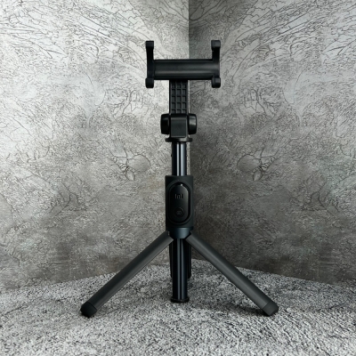 Монопод для селфи Xiaomi Mi Bluetooth Selfie Stick Tripod Черный (XMZPG01YM)