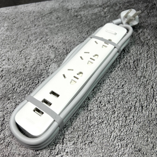 Удлинитель Xiaomi Mi Power Strip 3 White 1.8 м (XMCXB01QM)