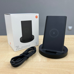 Беспроводное зарядное устройство Xiaomi vertical universal wireless charger 20W (WPC02ZM)