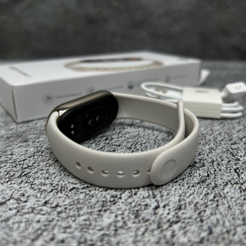 Фитнес-браслет Xiaomi Mi Band 8 Gold