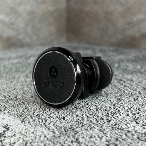 Автомобильный держатель для смартфона Arroys Vent-RM1 Auto Black