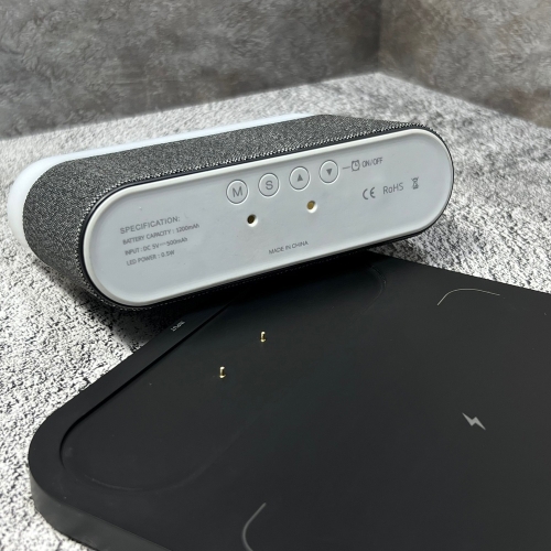 Ночник с беспроводной зарядкой и будильником Xiaomi VFZ (C-WCLL02) Black